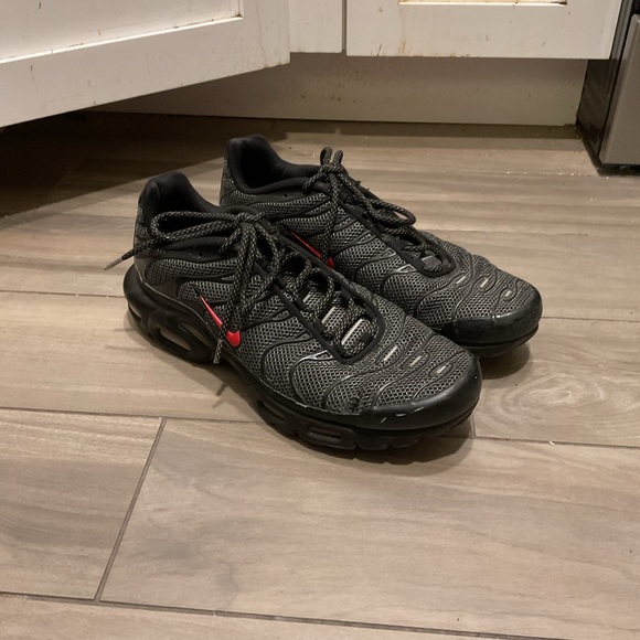 Nike Air Max Plus Bred Men’s Black Red Mesh Sneakers Shoes Y2K sz 12 - Picture 7 of 7